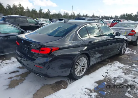 2021 BMW 540I xDrive z USA, uszkodzony, nr VIN WBA73BJ08MCF95992